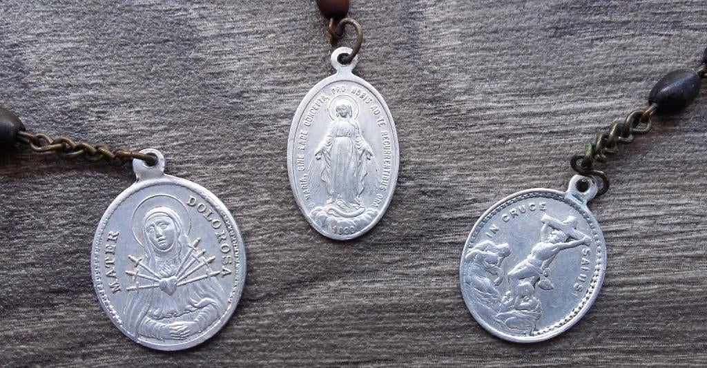 Omstreeks 1900 Bidsnoer Kruisweg Statie Rozenkrans Scapulier, Verzamelen, Religie, Ophalen of Verzenden, Gebruikt, Sieraad, Christendom | Katholiek