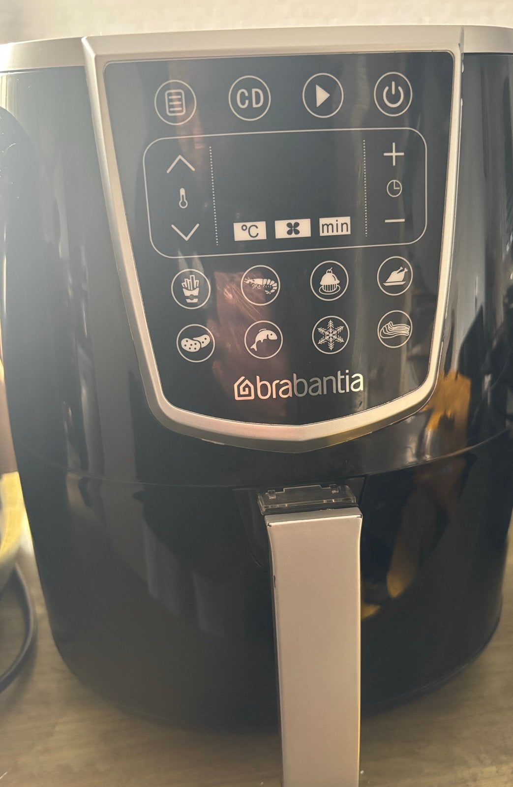 Brabantia Airfryer - Zo goed als nieuw, Ophalen, Zo goed als nieuw, Airfryer, 1000 t/m 1499 gram