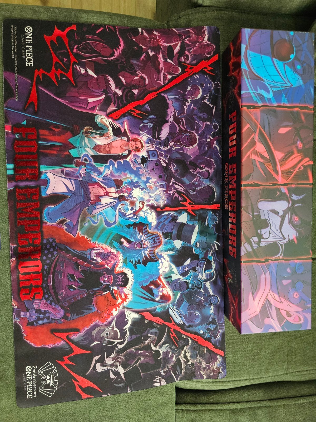 Foto 11 van One Piece Card Game Four Emperors Set (OP09) + Playmat