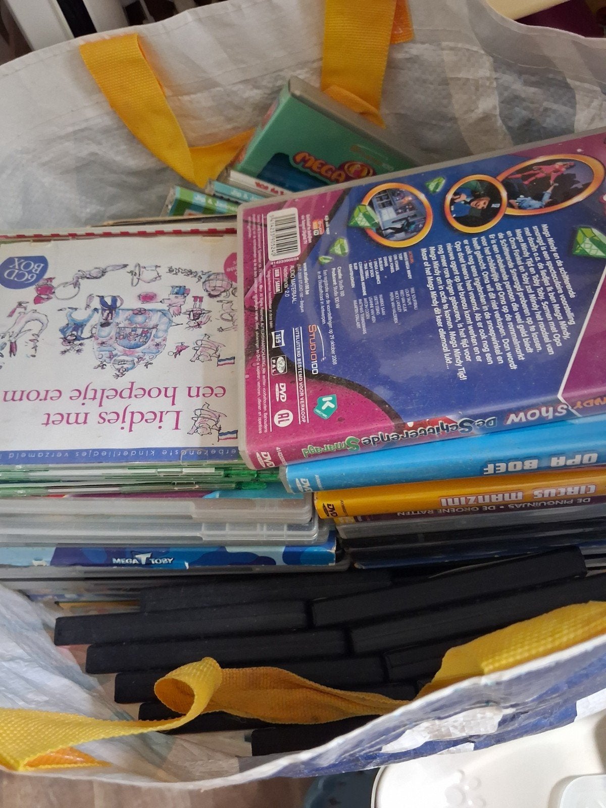 big shopper vol kinder dvd's en enkele cd's, Boeken, Ophalen