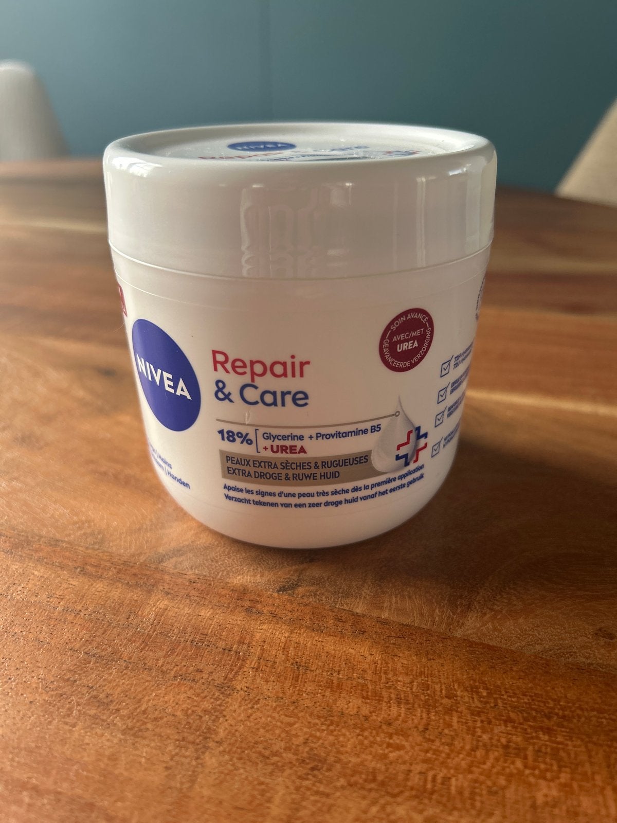 Nivea Repair & Care Crème - Voor Zeer Droge Huid, Ophalen of Verzenden, Nieuw, Bodylotion, Crème of Olie