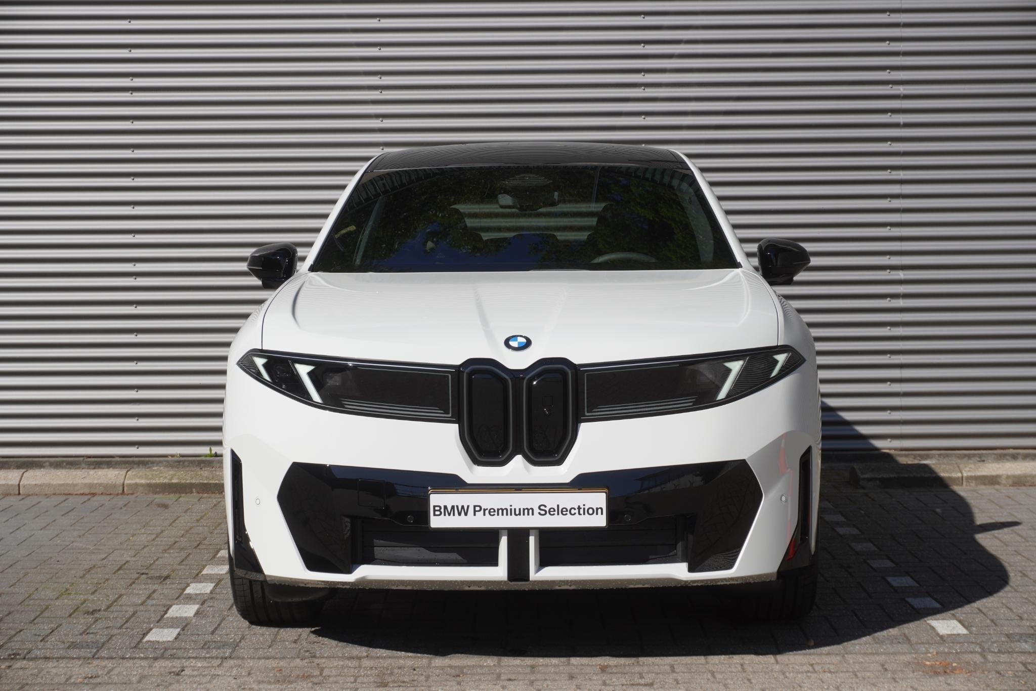 BMW iX3 40 eDrive M Sportpakket Pro | Highway Assistant | BM, Auto's, Automaat, Gebruikt, 320 pk, Wit