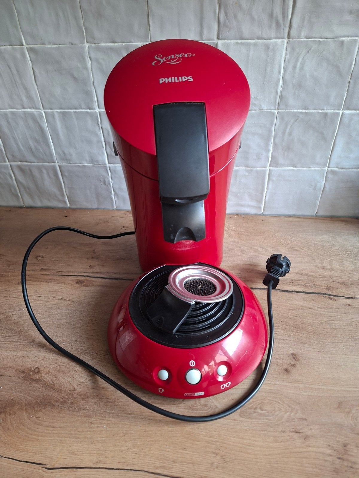 Philips Senseo Koffiezetapparaat Rood - Goede Staat, Koffiepads en cups, Gebruikt, Koffiemachine, Ophalen of Verzenden