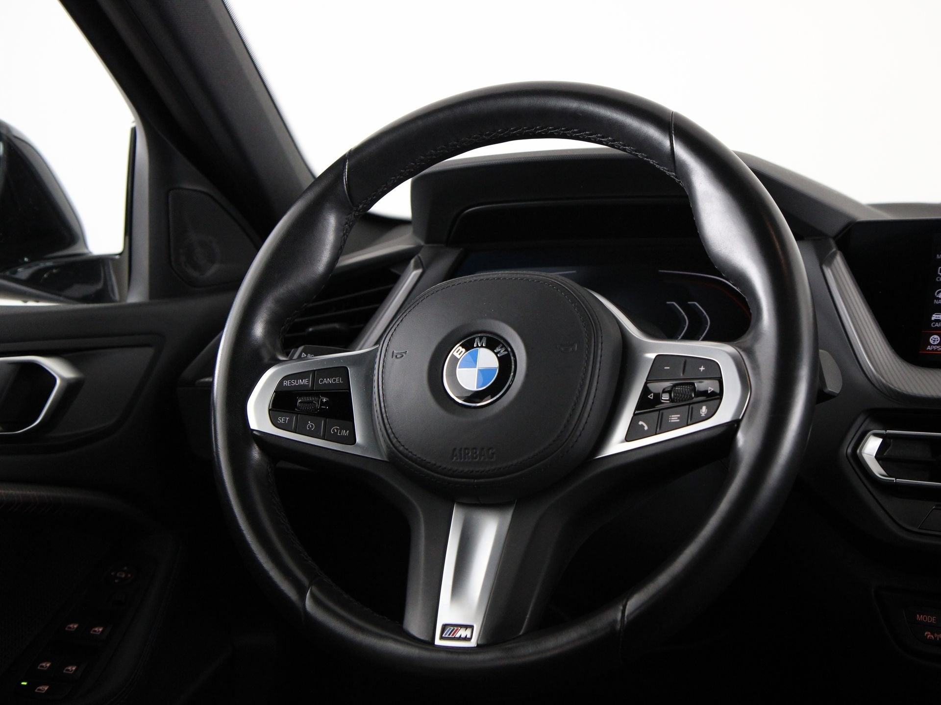 BMW 1 Serie 120i M-Sport (bj 2022, automaat), Auto's, Gebruikt, 4 cilinders, Met garantie (alle), 179 pk