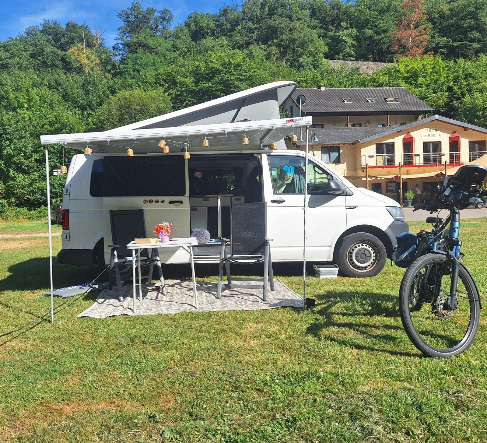 Prachtige Volkswagen Transporter (T6) Camper, Reservewiel, Buscamper of Camperbus, Treinzit, Particulier