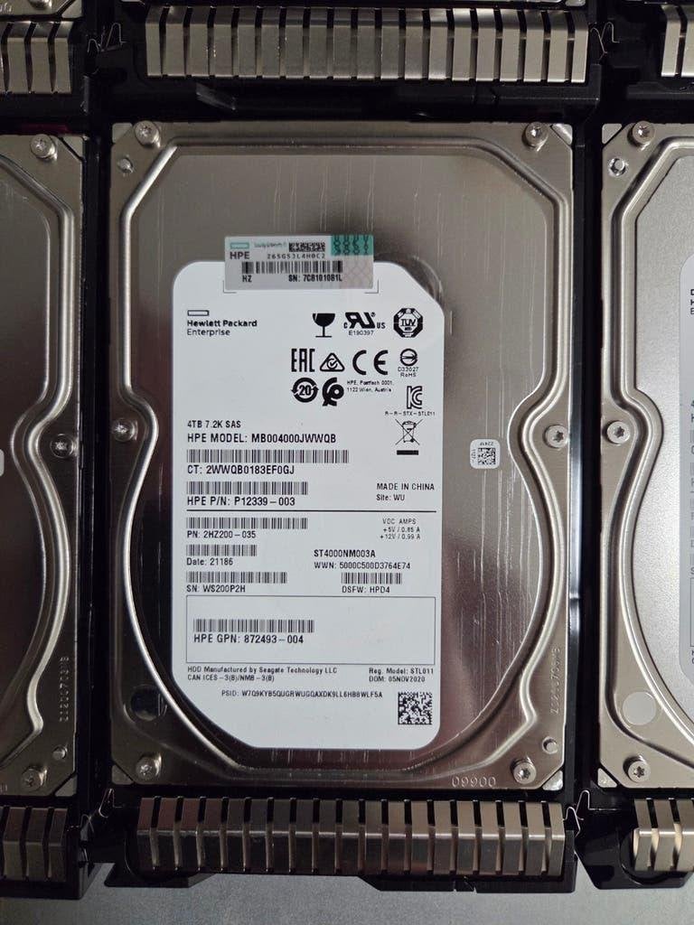HPE 4TB SAS HDD's - 8x, Computers en Software, Intern, Gebruikt, SAS, Server