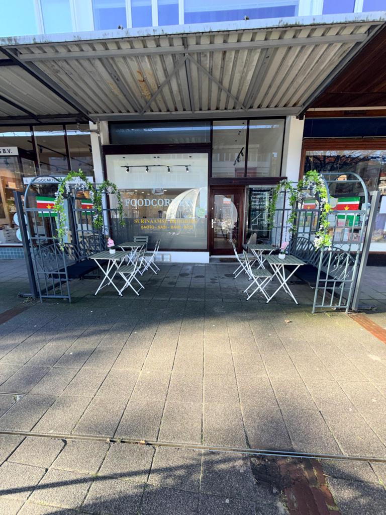 Beauty Salon & Foodcorner: Toplocatie, Direct Inkomen!