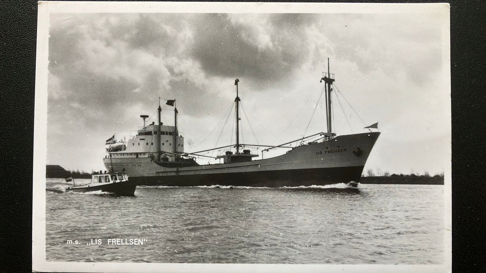 Zaandam Zaanlandse Scheepsbouw Lis Frellsen, Ophalen of Verzenden, 1960 tot 1980, Noord-Holland