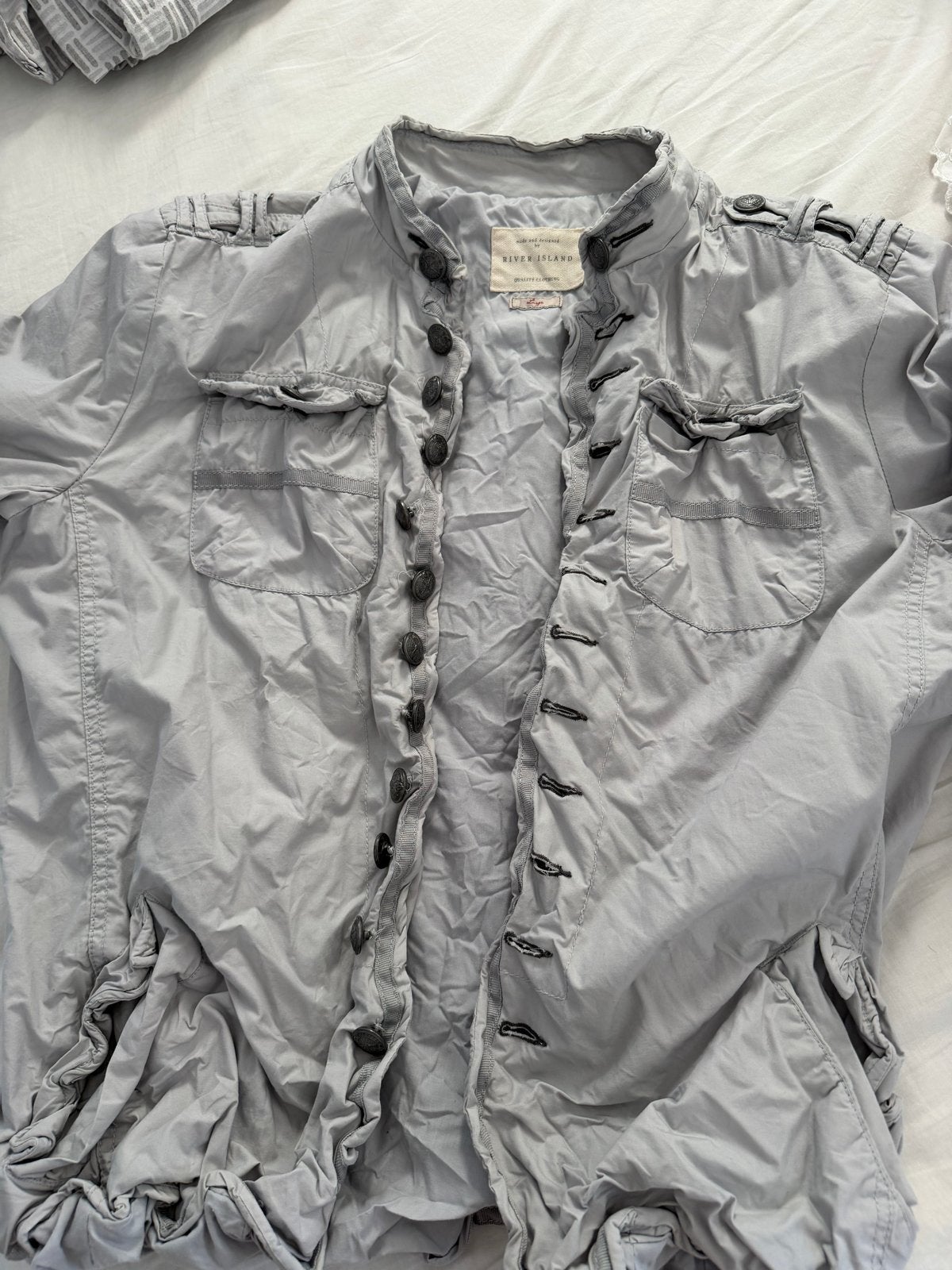 River Island jasje met militaire knopen - Maat L, Ophalen of Verzenden, Gedragen, Maat 42/44 (L), Grijs