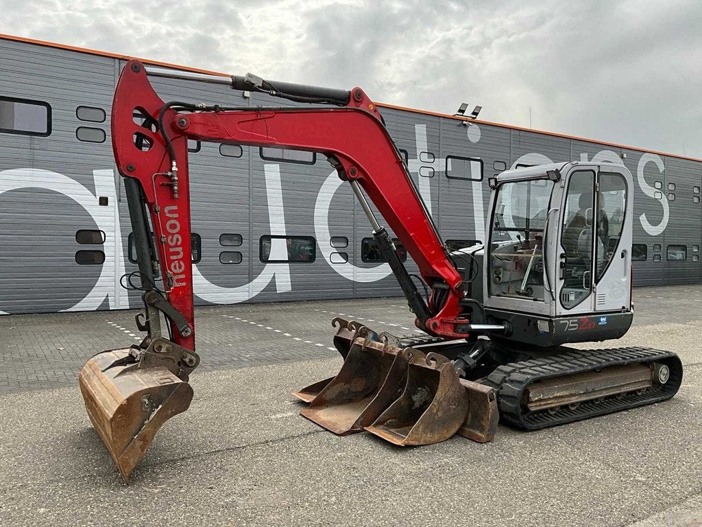 2005 Neuson 75Z3 Midigraafmachine, Graafmachine