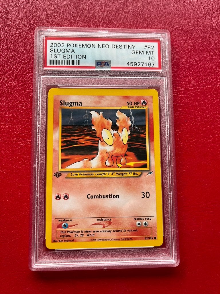 PSA 10 Pokemon 2002 NEO DESTINY SLUGMA 1st EDITION 82, Hobby en Vrije tijd, Verzamelkaartspellen | Pokémon, Ophalen of Verzenden
