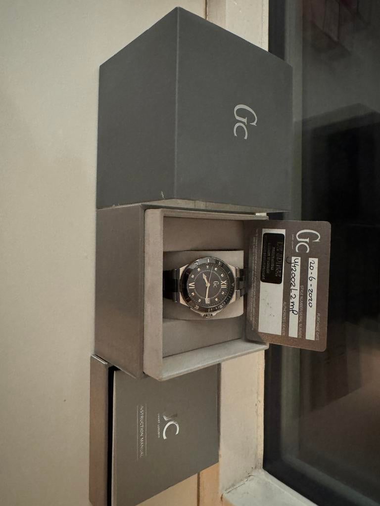 GC Structura dames horloge, Sieraden, Tassen en Uiterlijk, Horloges | Dames, Gebruikt, Polshorloge, Guess, Staal, Staal, Met strass