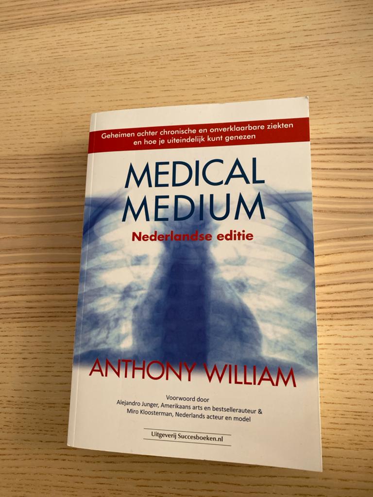 Medical Medium - Anthony William (Nederlandse editie), Ophalen of Verzenden, Zo goed als nieuw, Gezondheid en Conditie