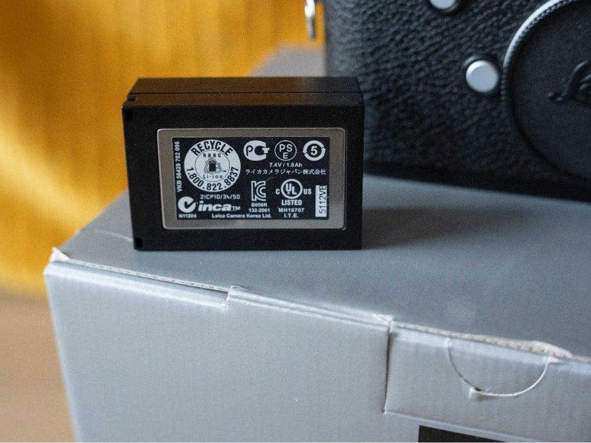 Leica BP-SCL2 Battery Leica Typ M-(P) 240 / 246 / 262, Ophalen, Leica, Zo goed als nieuw, 100 megapixels