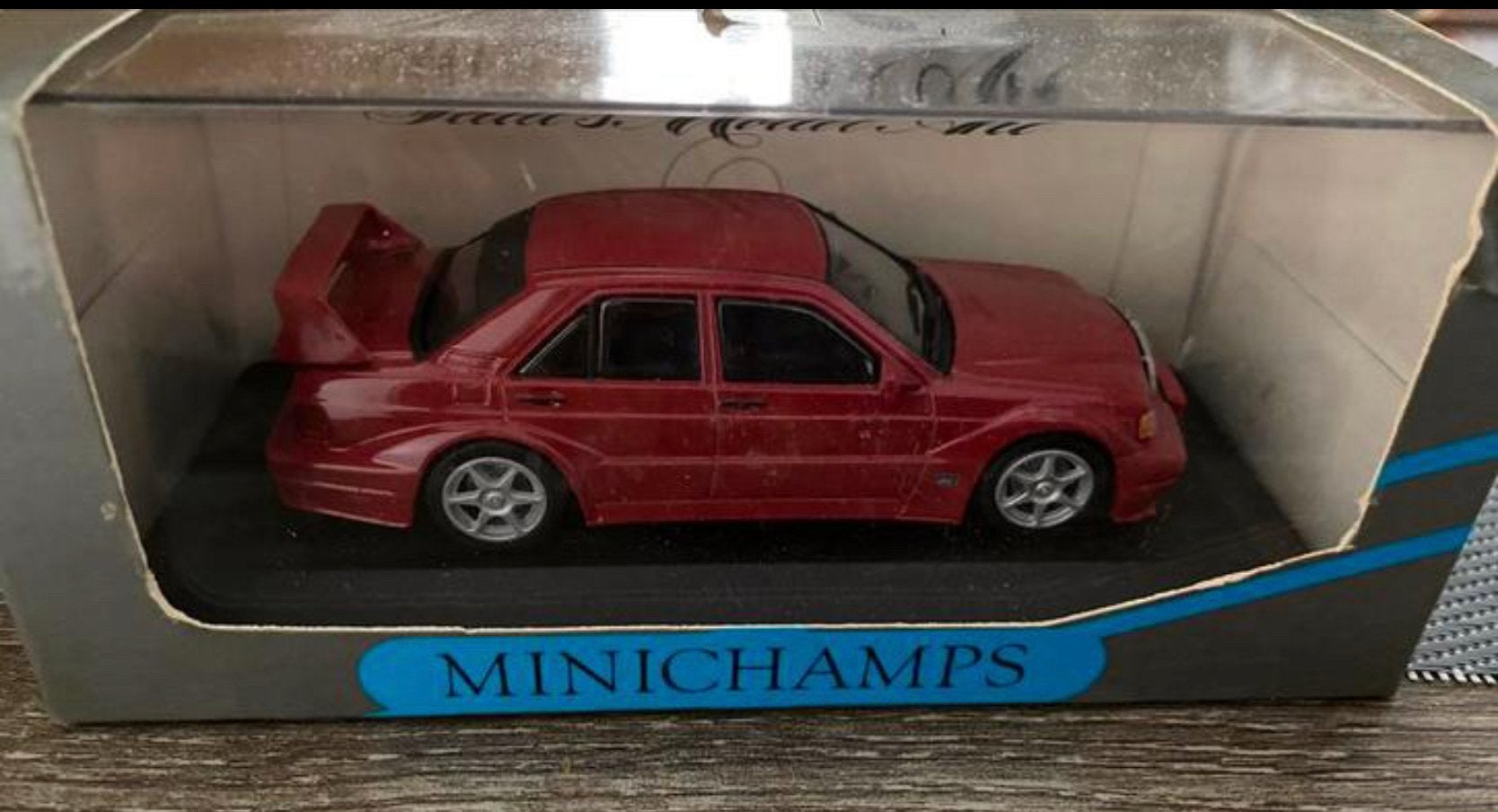 Mercedes 190 EVO 2 streetversion signal red zeldzaam mint, Ophalen, Nieuw, Auto, MiniChamps