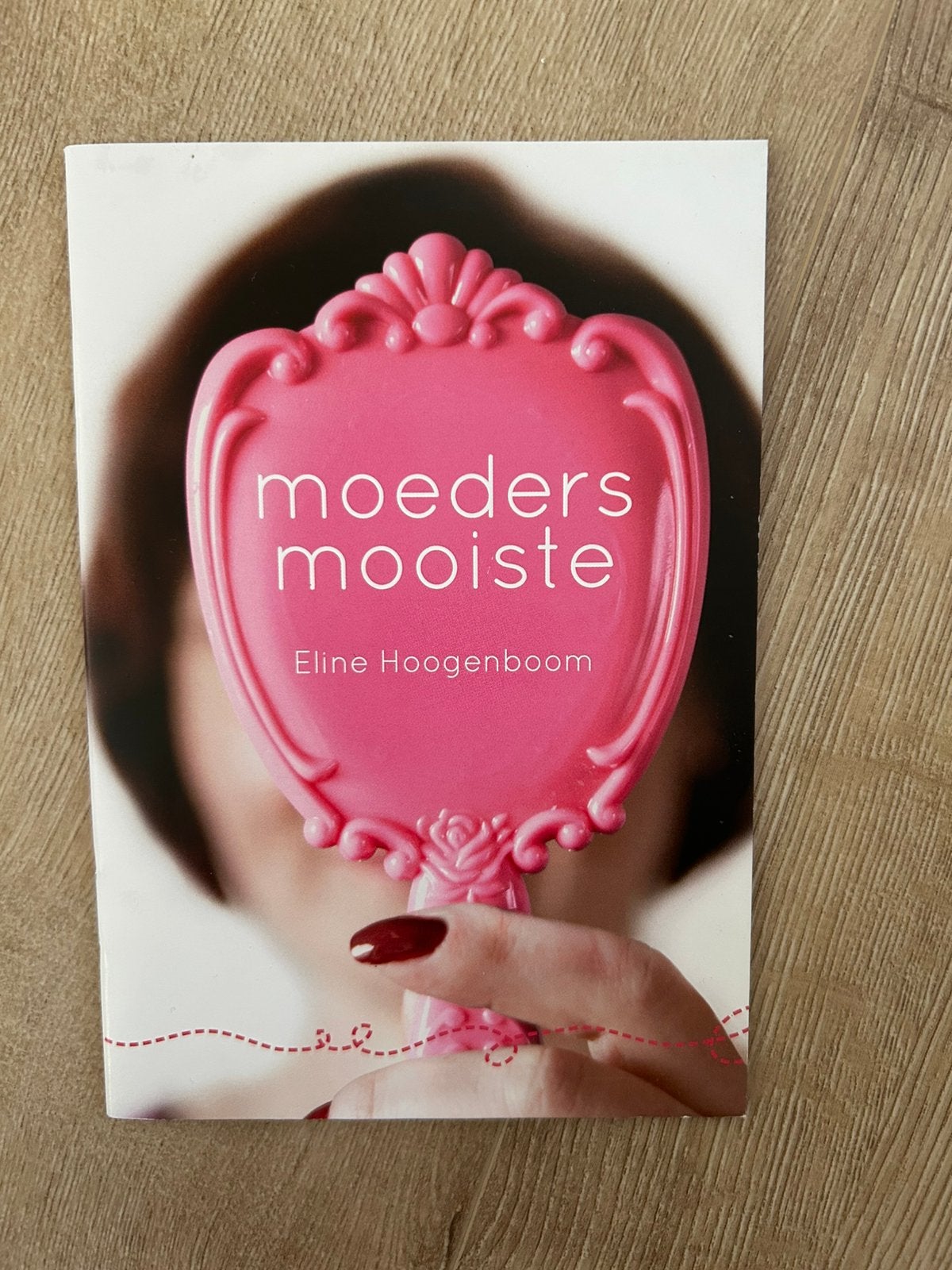 Moeders mooiste - Eline Hoogenboom, Boeken, Ophalen of Verzenden, Nieuw
