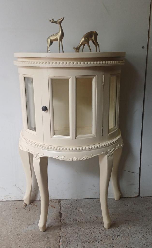 Mooi vintage theekastje (2 stuks) halfrond gebroken wit, Ophalen of Verzenden