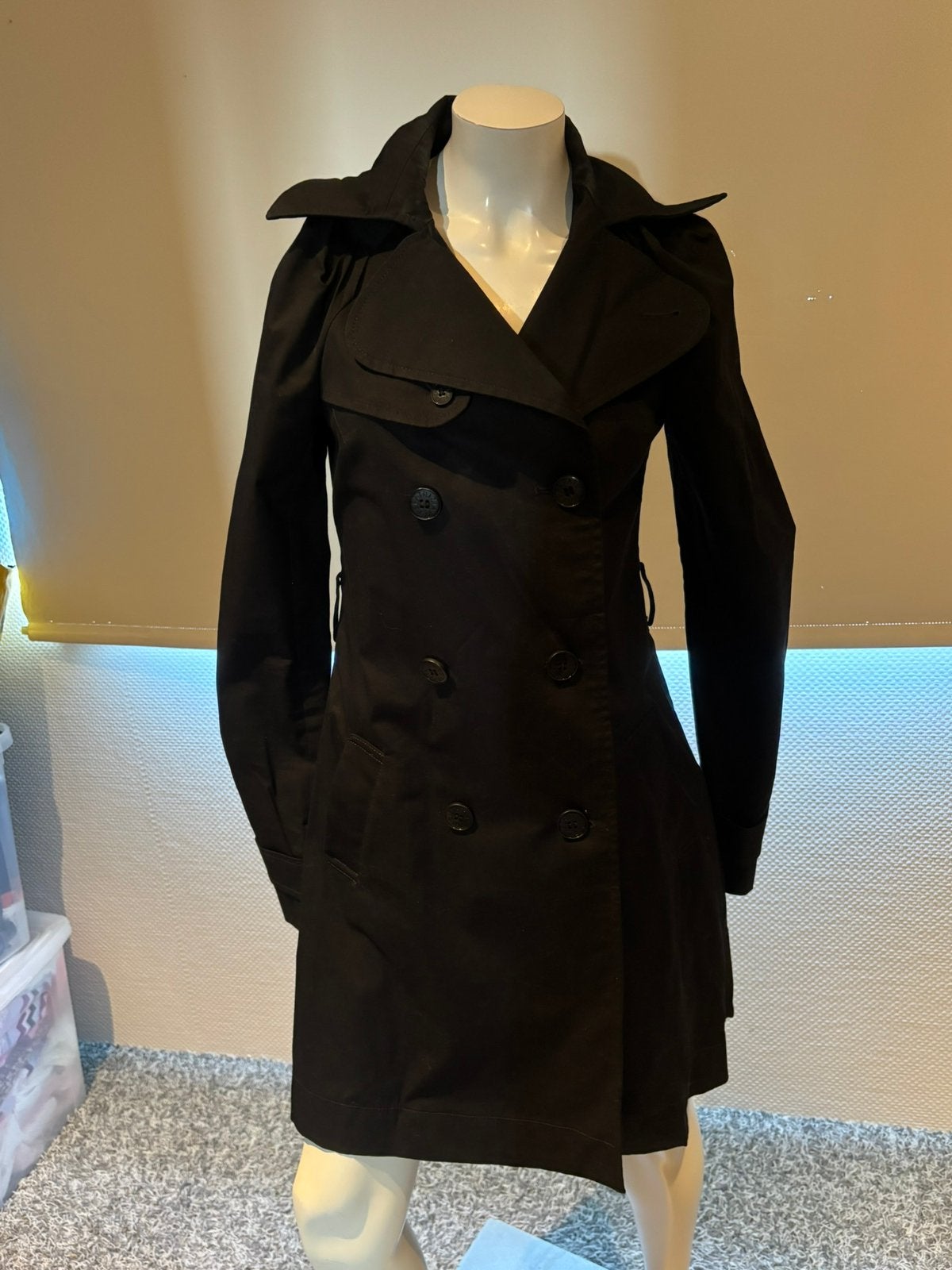 Patrizia pepe trenchcoats maat it 42 nl36 zonder riem, ., Zwart, Ophalen of Verzenden, Zo goed als nieuw