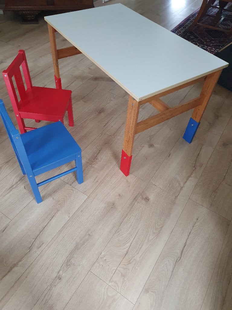 Ikea kindermeubilair: tafel met 2 stoeltjes, Ophalen, Gebruikt, Tafel(s) en Stoel(en)