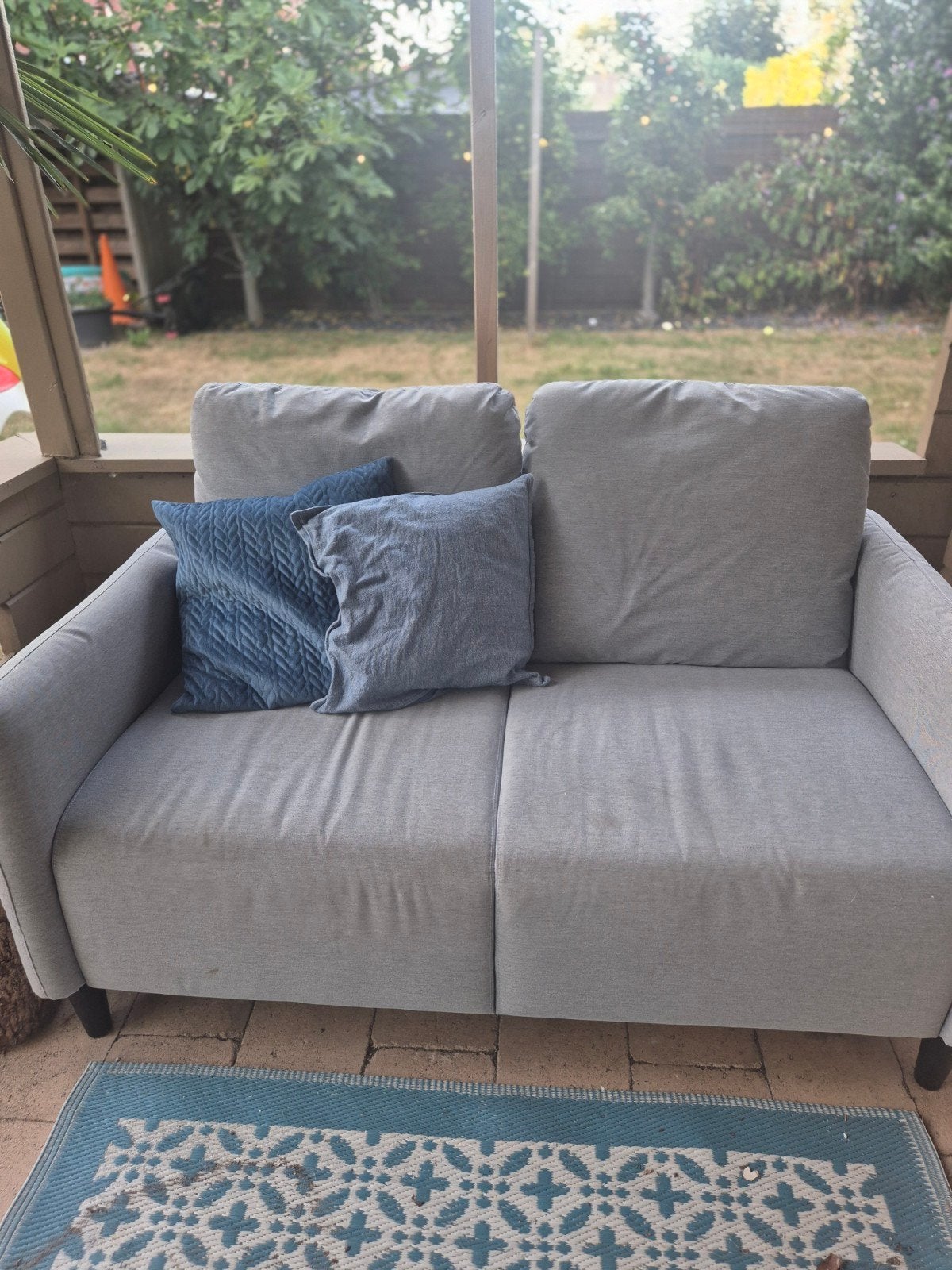Bankje IKEA 2-zits
Breed 1.35 cm
Diep 84 cm
Hoog 84 cm, Ophalen, Gebruikt