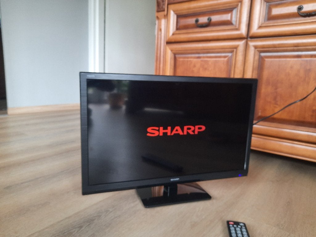Sharp Aquos 24 inch in perfecte staat., Ophalen, 50 Hz, Zo goed als nieuw, 40 tot 60 cm