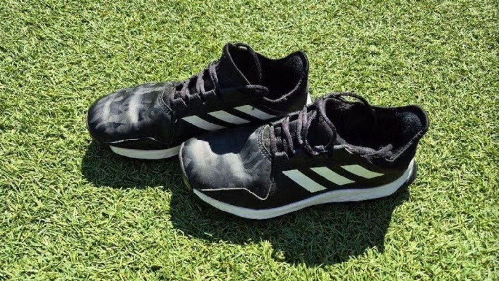 Hockeyschoenen Adidas Youngstar maat 37 1/3, Sport en Fitness, Ophalen of Verzenden, Zo goed als nieuw, Schoenen