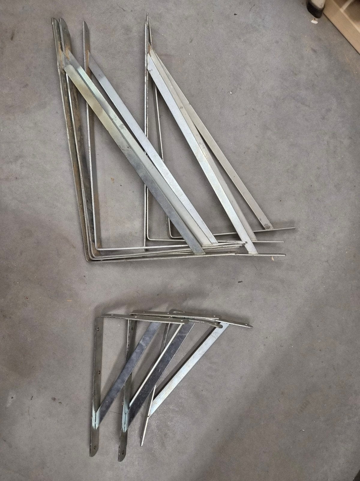 Metalen plankdragers - Diverse maten, Ophalen of Verzenden, Gebruikt, 250 mm of meer, Overige typen