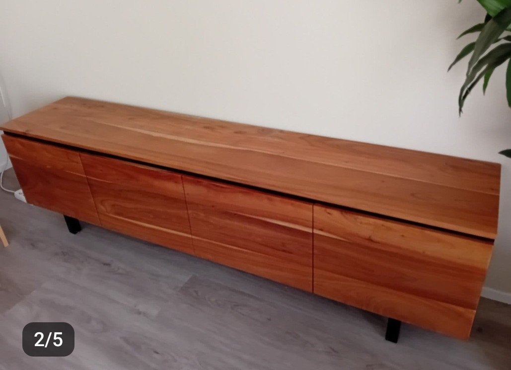 tv meubel: merk Kave Home acaciahout 200 cm, Huis en Inrichting, Ophalen, Zo goed als nieuw, 25 tot 50 cm, 150 tot 200 cm