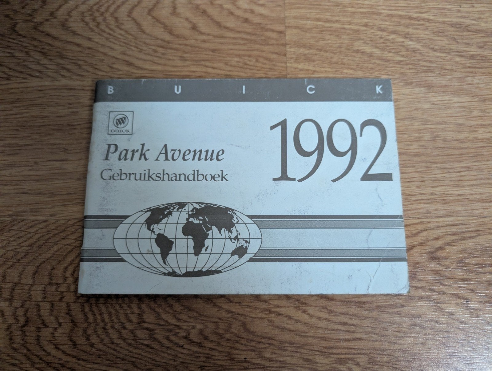 Nieuw Instructieboekje Buick Park Avenue, Ophalen of Verzenden, Nieuw