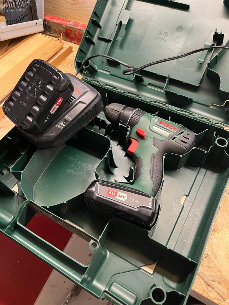Bosch boormachine met klopboorfunctie incl. twee batterijen, Ophalen, Boormachine