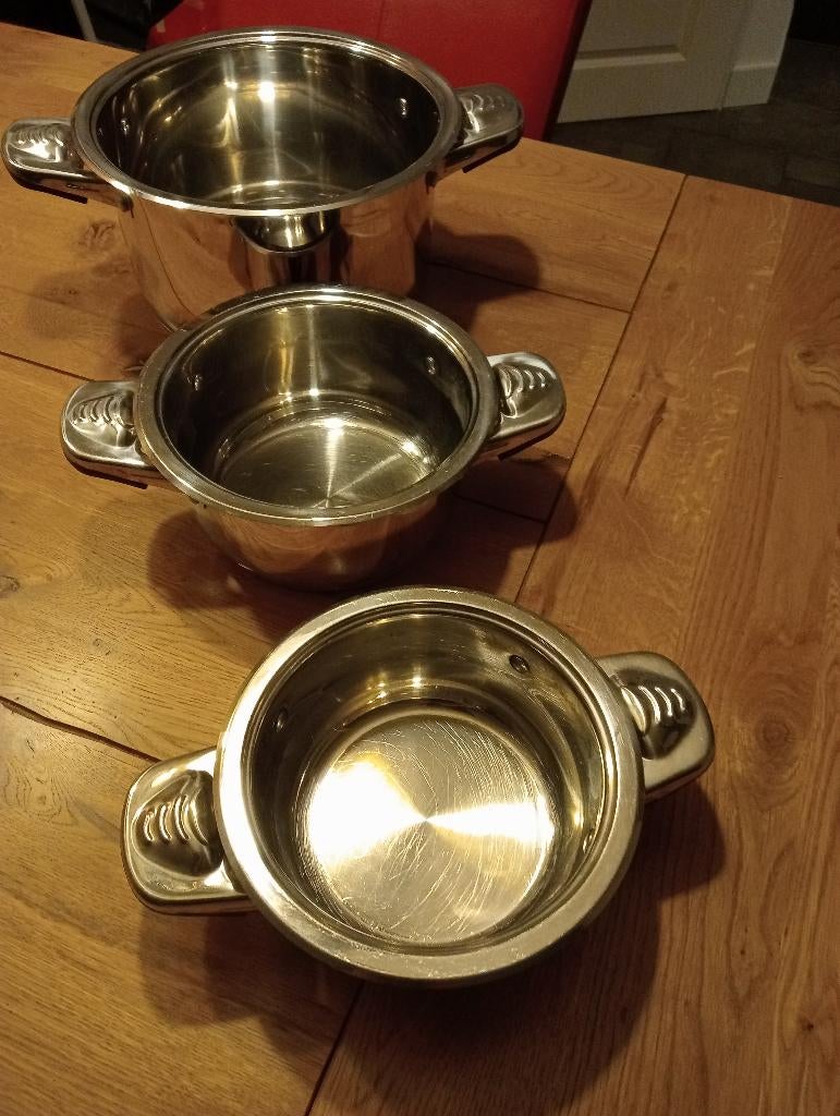 AMC  pannenset, 3 pannen zonder deksel, Ophalen of Verzenden, Gebruikt, Rvs, Pannenset