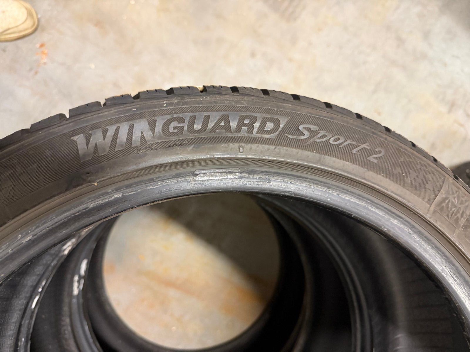 Winterbanden 225/40R18 Nexen en Maxxis 4 stuks, Auto-onderdelen, Banden en Velgen, Ophalen, 18 inch, Nieuw, Winterbanden