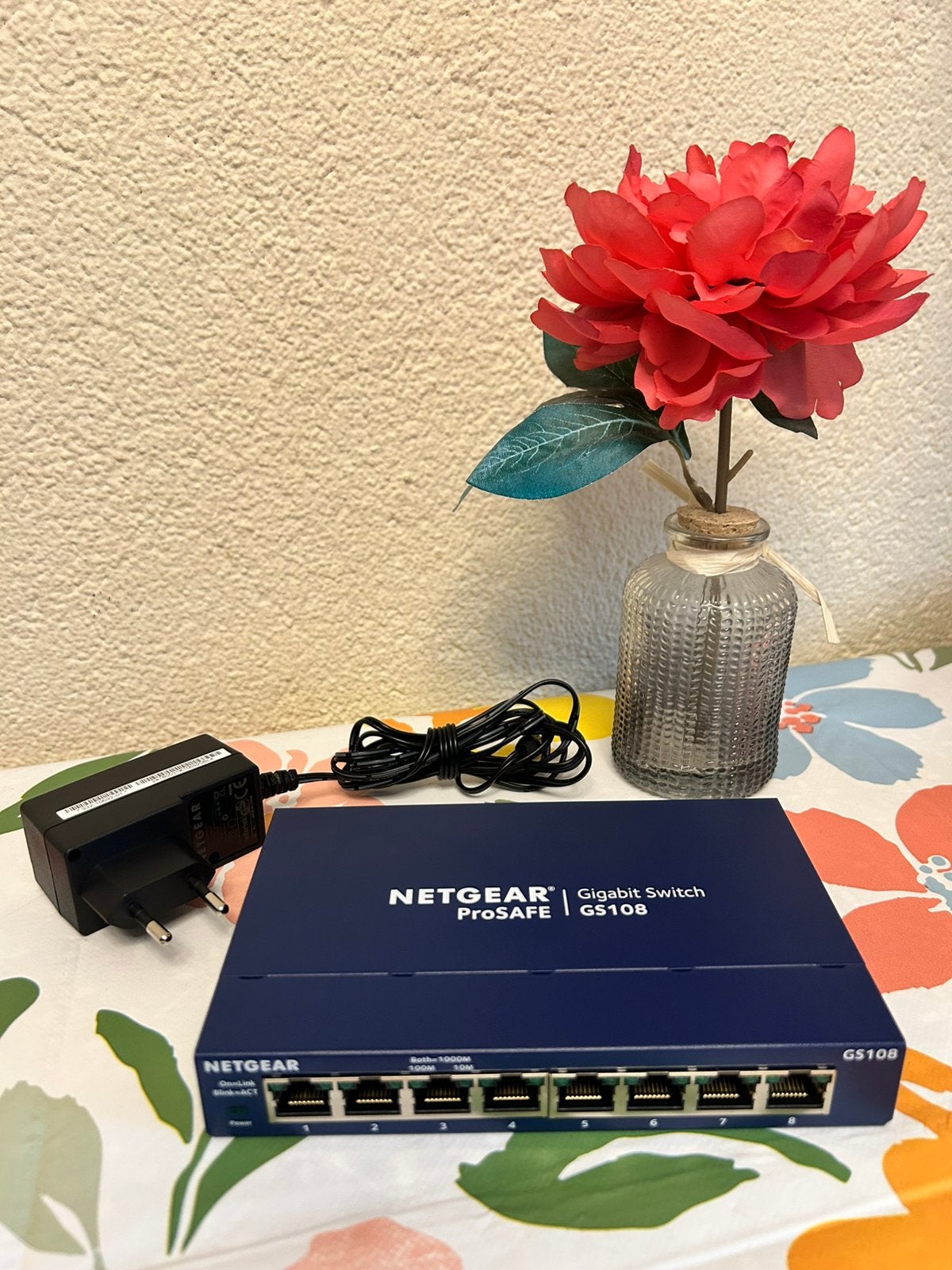Z.g.a.n. Netgear GS108 Gigabit Switch, Computers en Software, Ophalen of Verzenden, Zo goed als nieuw