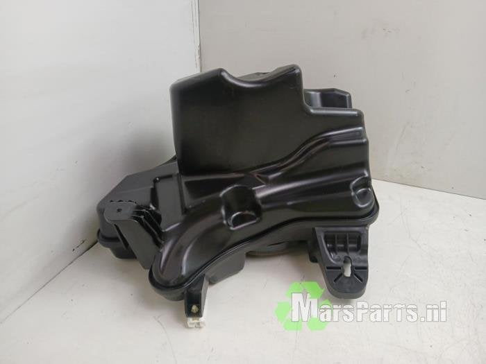 Subwoofer van een Hyundai Ioniq, Gebruikt, -, -, Ophalen of Verzenden