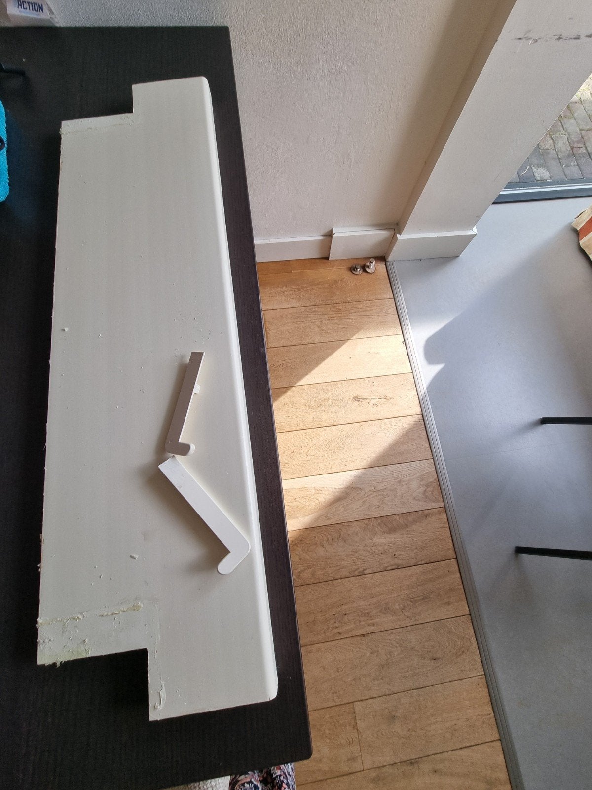 Vensterbank gratis, Ophalen of Verzenden, Kunststof, Minder dan 100 cm, Vensterbanken