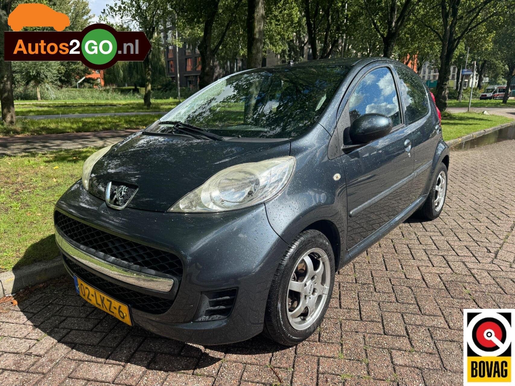 Peugeot 107 1.0-12V Urban Move I Automaat I Airco I 5deurs I, Auto's, Gebruikt, 4 stoelen, 68 pk, Origineel Nederlands