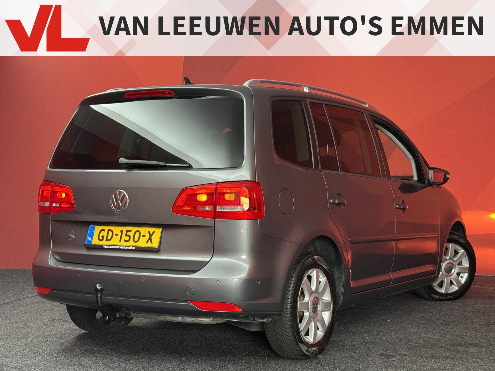 Volkswagen Touran 1.4 TSI Highline | Navigatie | Climate Con, Euro 5, Gebruikt, Zwart, 4 cilinders