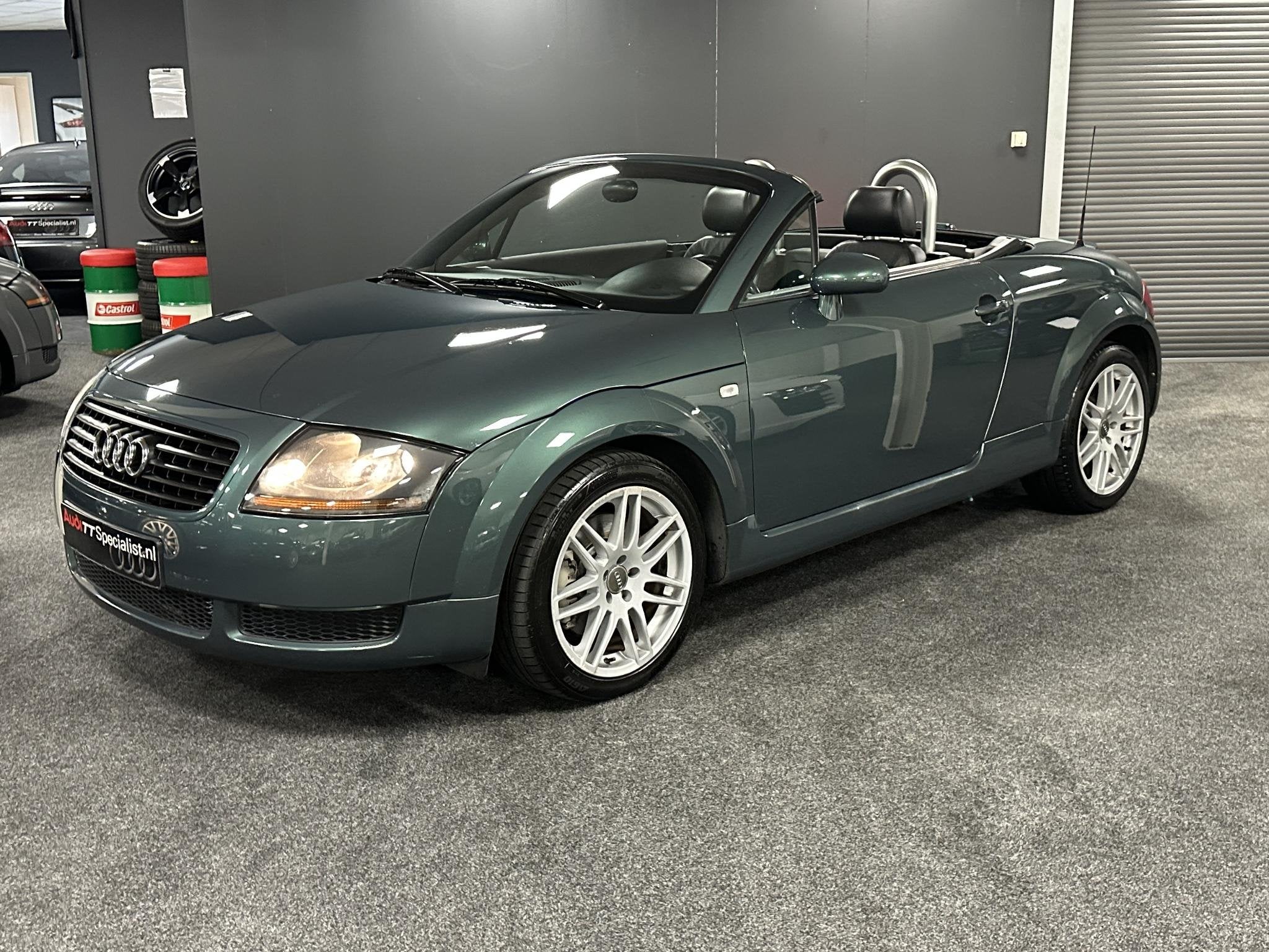 Audi TT Roadster 1.8 5V Turbo 180PK Nieuwe Kap, Voorwielaandrijving, TT, Gebruikt, 4 cilinders