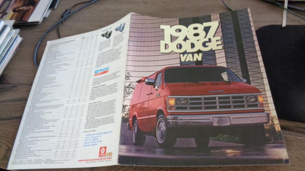 USA Folder DODGE VAN  1987, Verzenden, Zo goed als nieuw, Overige merken