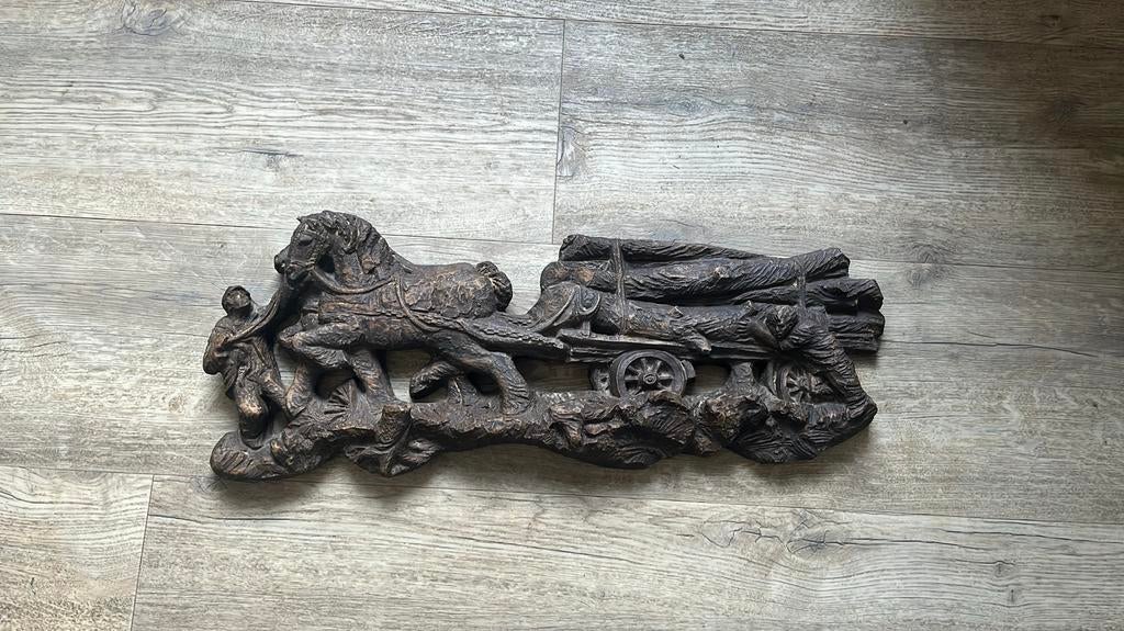Decoratief beeld van paarden met boomstammen kar, Ophalen, Overige onderwerpen, Weerbestendig, Art deco