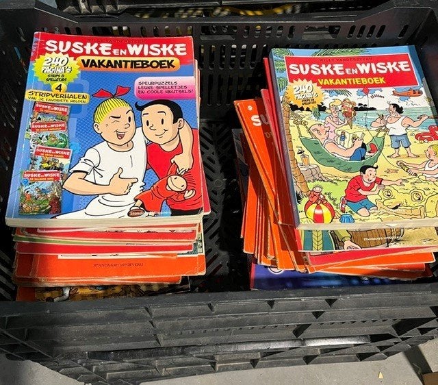 Kratten vol met Suske en Wiske stripboeken, Boeken, Stripboeken, Meerdere stripboeken, Ophalen of Verzenden, Gelezen