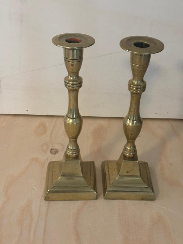 Massieve Franse bronzen kandelaars - 21 cm hoog, Antiek en Kunst, Antiek | Kandelaars, Ophalen of Verzenden, Koper of Brons