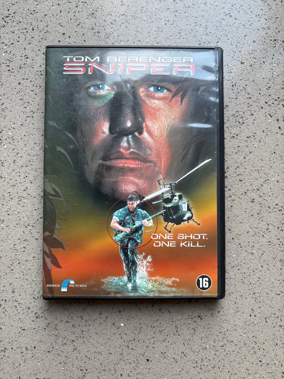 Sniper DVD - Actiethriller met Tom Berenger, Vanaf 16 jaar, Nederlands, Actiethriller, Ophalen of Verzenden