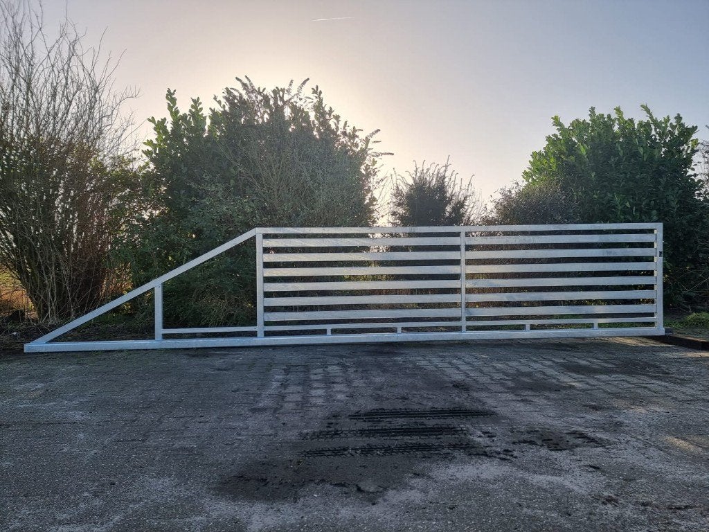 Nieuwe moderne schuifpoort 'Darwin' in 4m en 5m compleet!, Met poort, Nieuw, IJzer, Spijlenhekwerk
