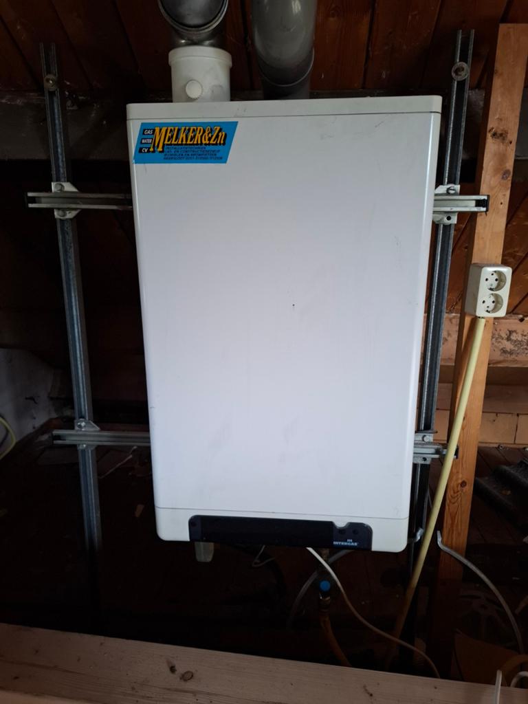 Intergas kombi kompakt HRE 36/30, Doe-het-zelf en Verbouw, Verwarming en Radiatoren, Ophalen, 30 tot 80 cm, Gebruikt, Hoog rendement (Hr)
