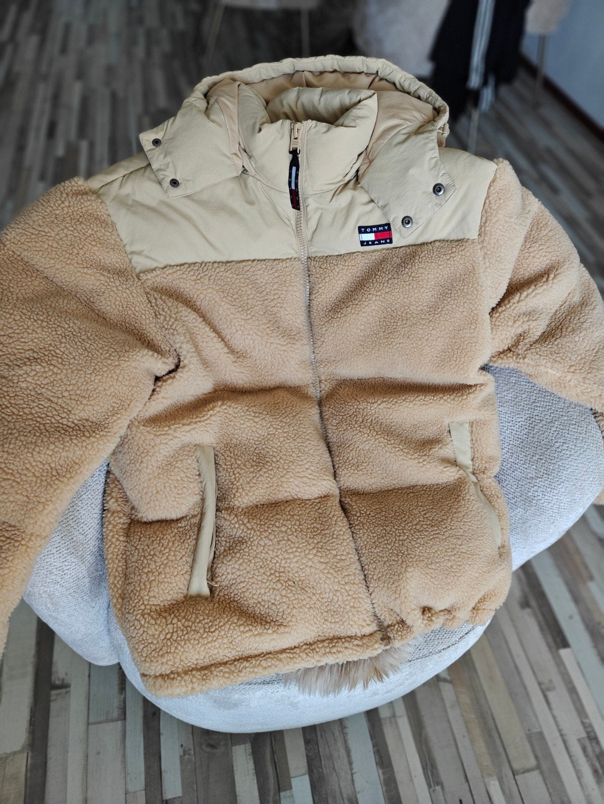 Tommy Hilfiger Alaska Puffer teddy winterjas, Ophalen, Zo goed als nieuw, Tommy Jeans, Maat 48/50 (M)