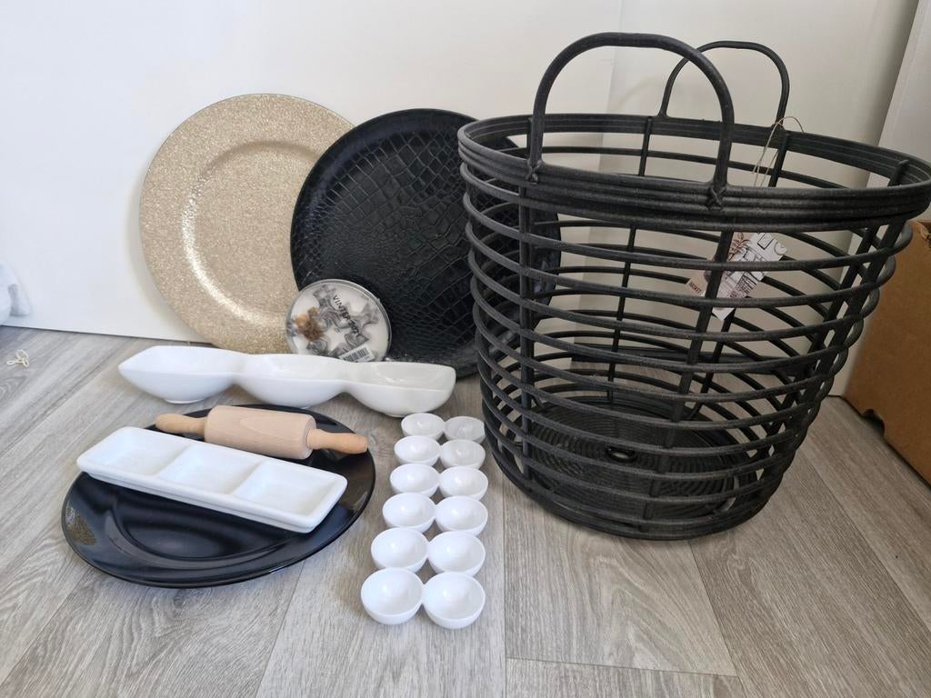 Diverse items, Ophalen, Zwart