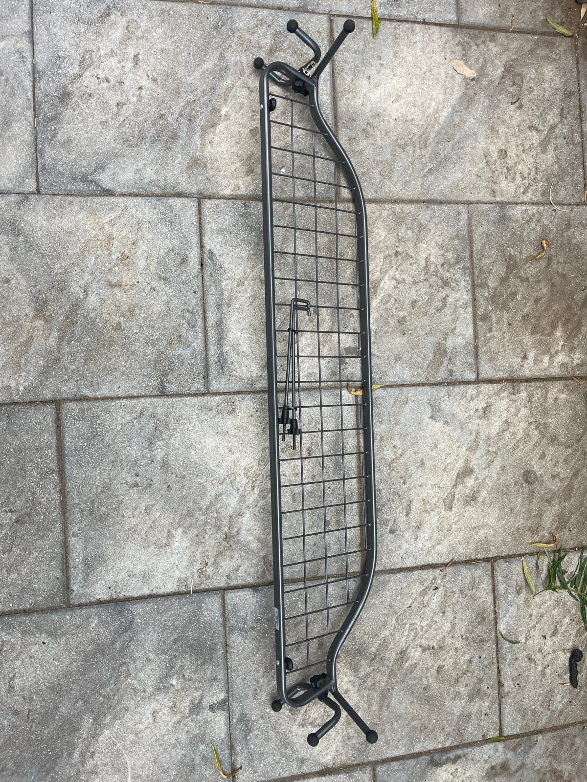 Travall Hondenrek / Bagagerek TDG 1534 ET, Ophalen, Gebruikt