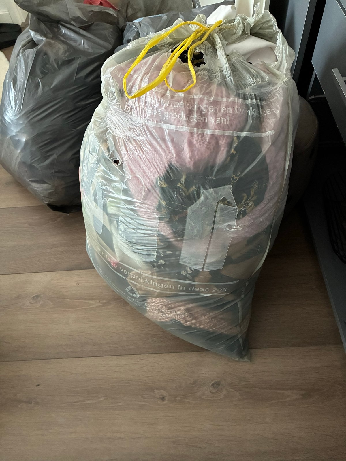 Kledingpakket: 4 zakken met truien, jurken, broeken, jasjes, Kleding | Dames, Ophalen, Zo goed als nieuw