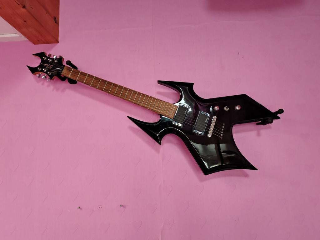BC Rich WARBEAST Gitaar Kustom Versterker en Tas NIEUWSTAAT, Muziek en Instrumenten, Ophalen, Zo goed als nieuw, Elektrisch